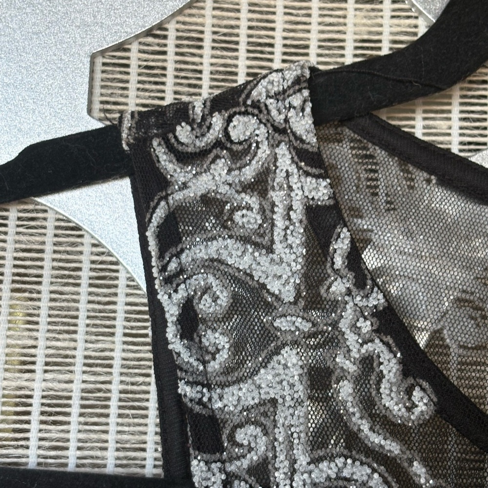 Elegant Black Lace High-Low Dress - Picture 3 of 11